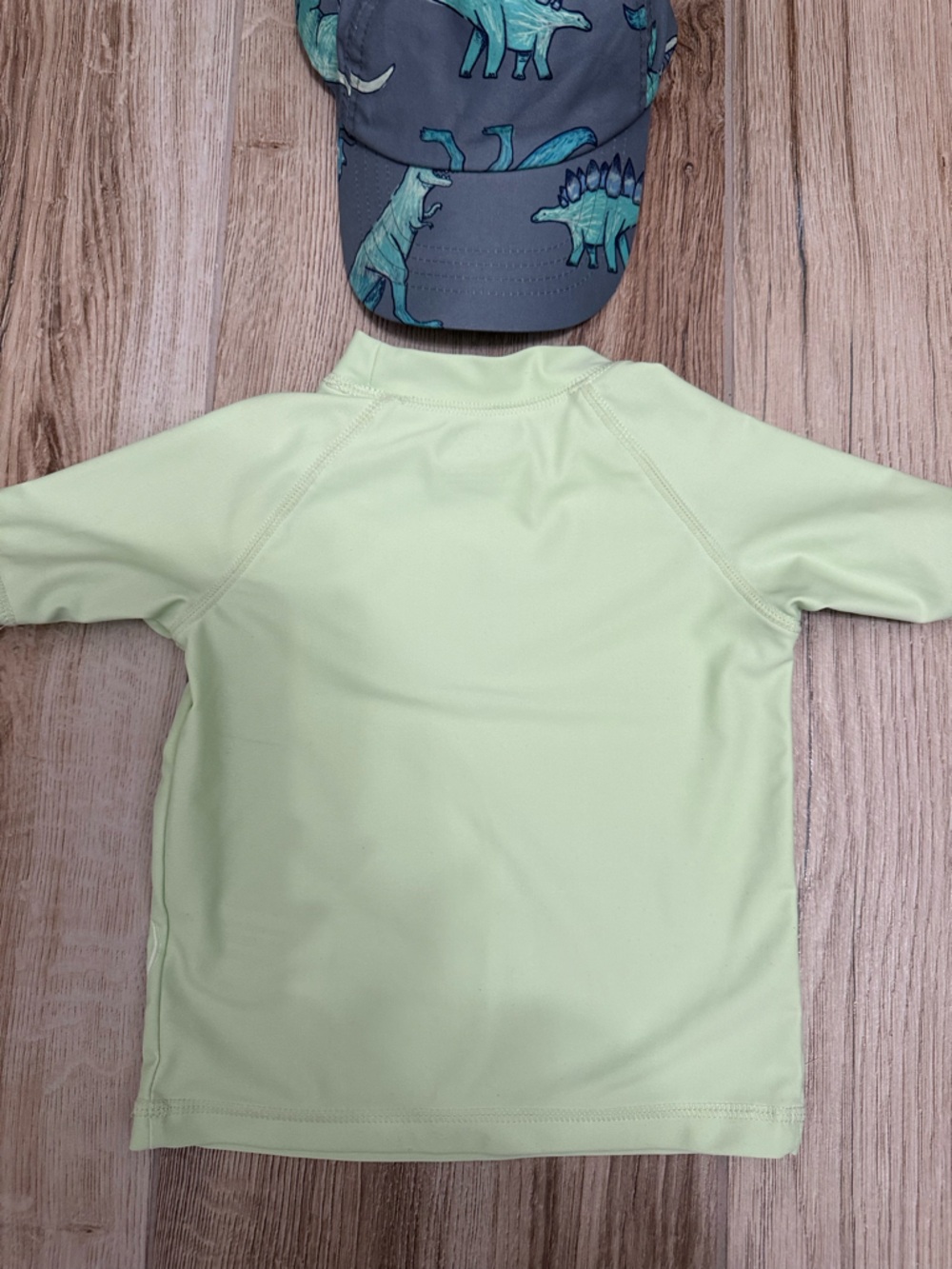 Carter's Light Green Rashguard with Blue Dino Graphics Size 2T - Picture 3 of 9